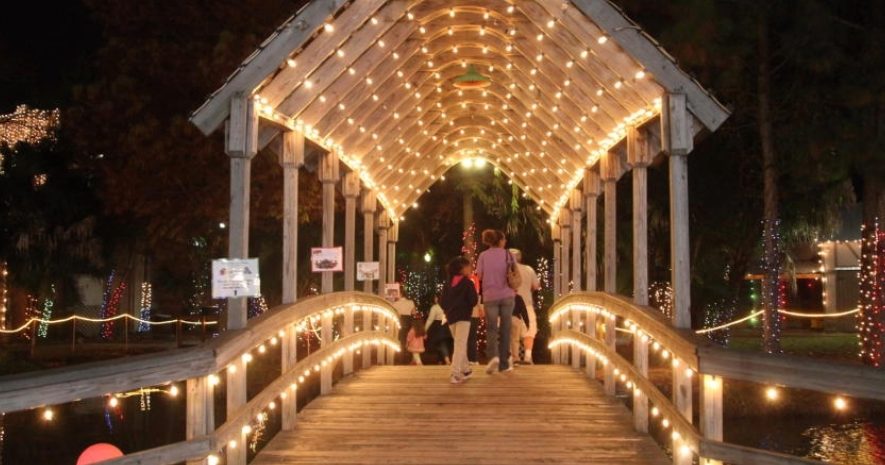 Rivertown kenner christmas lights